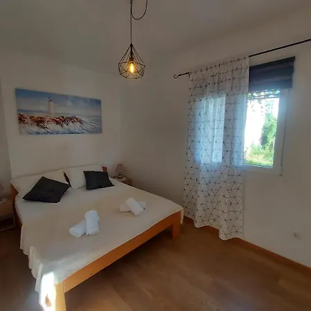 Apartments Kurtov *