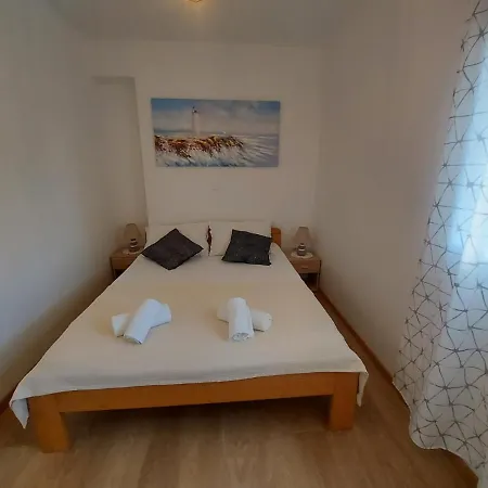 Apartments Kurtov