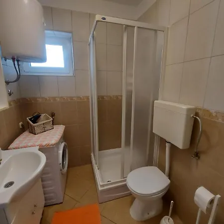 شقة Apartments Kurtov