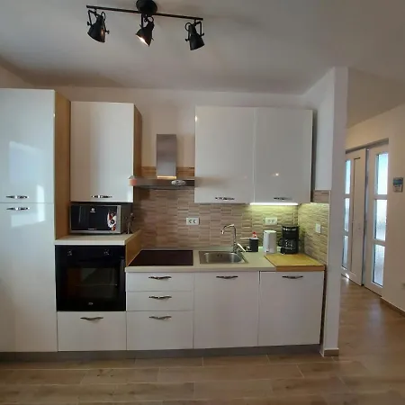 Apartments Kurtov * باكوشتاني