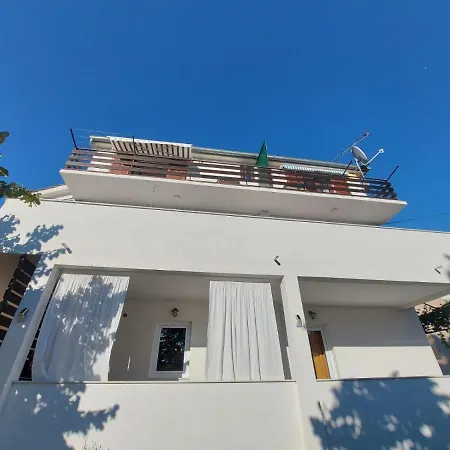 Apartments Kurtov *